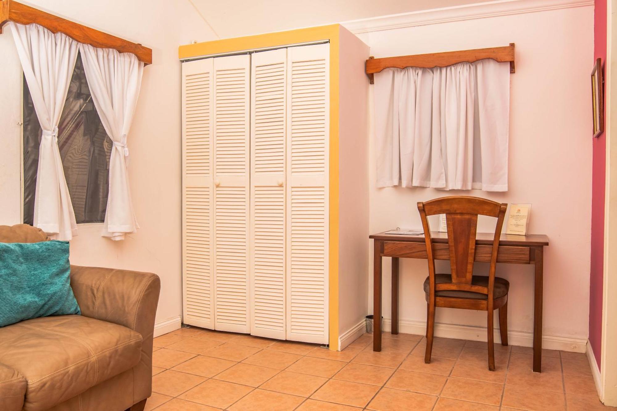 Harbour View Boutique Hotel & Yoga Retreat Belize City Szoba fotó